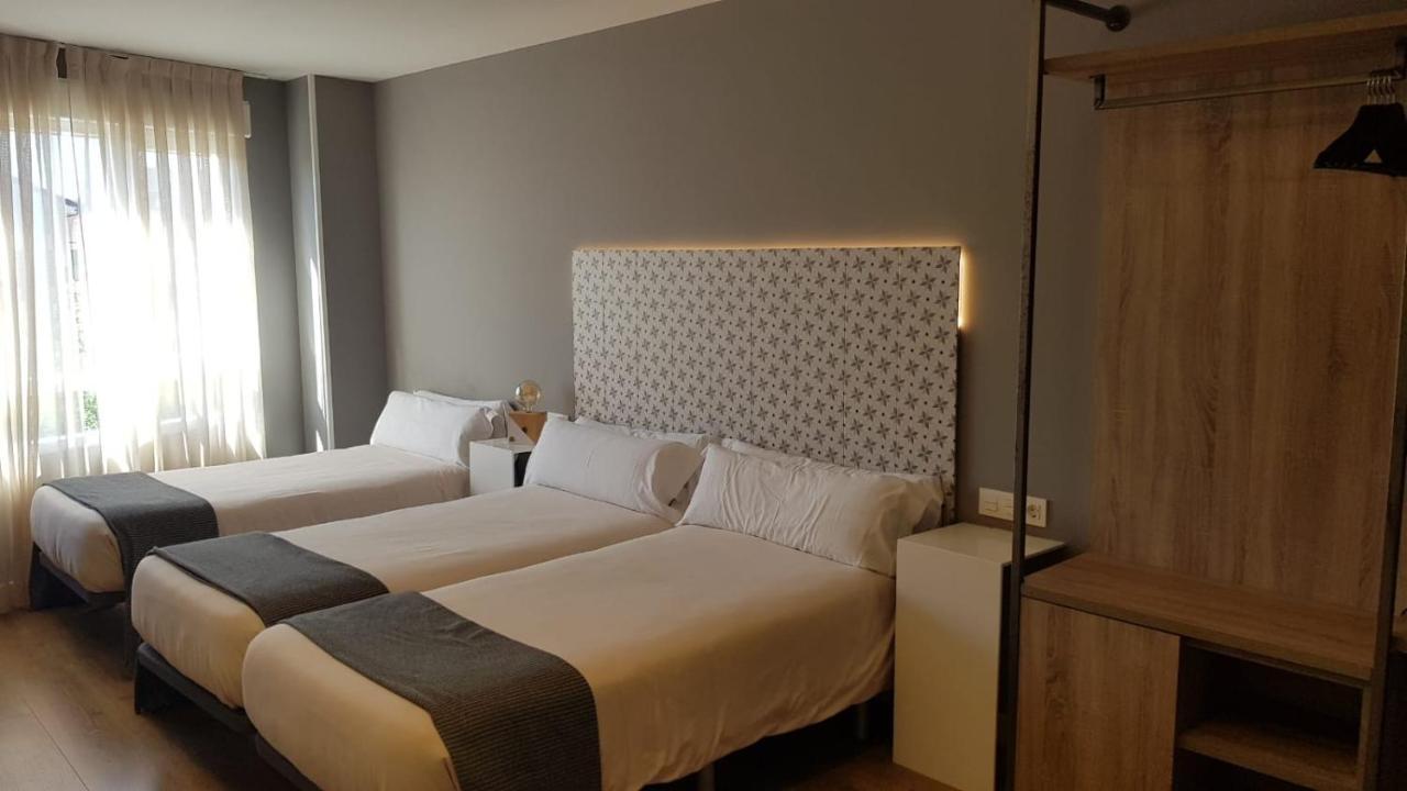 Rener Hotel Los Campones กิฮอน ภายนอก รูปภาพ
